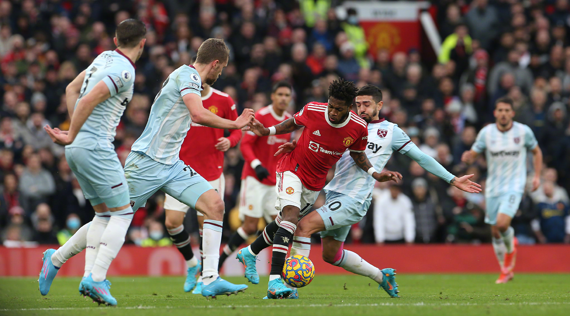 他更是整个 他更是整个